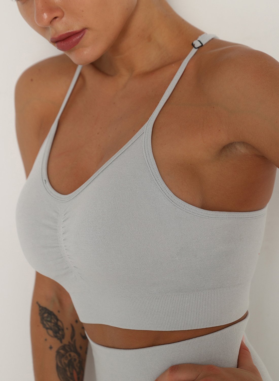 Seamless Low-intensity Exercise Top