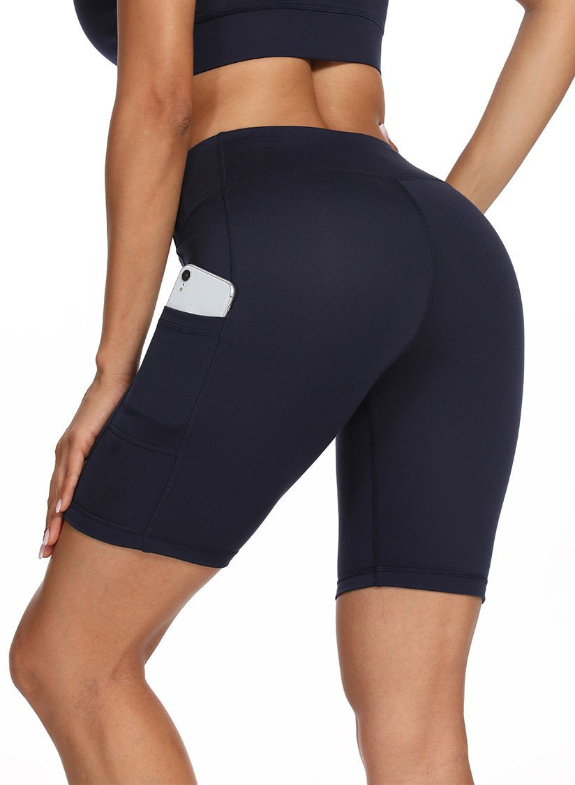 Women Solid Seamless Sports Shorts