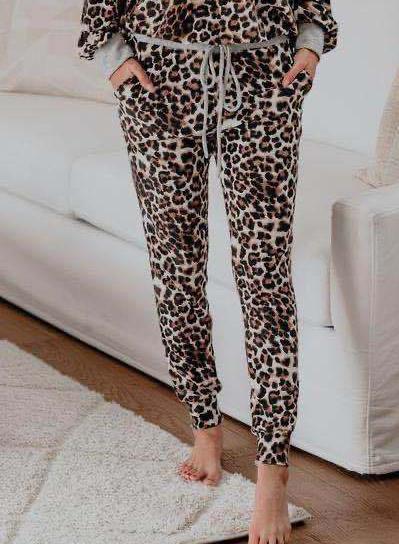 V-neck Soft Fall Long Sleeve Leopard Hoodie and Pant Suits