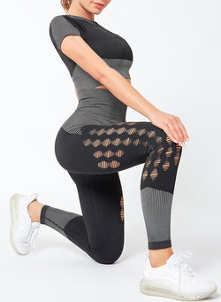 Seamless Breathable Compression Top and Leggings