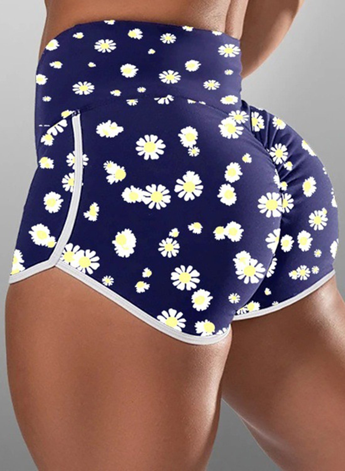Scrunch Booty Daisy Breathable Shorts